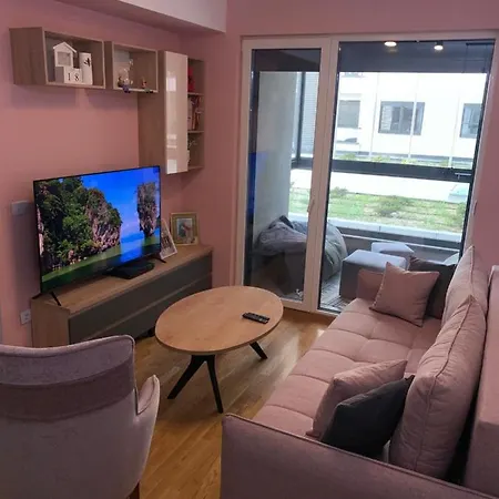 Pink Modern Apartment Üsküp Dış mekan fotoğraf