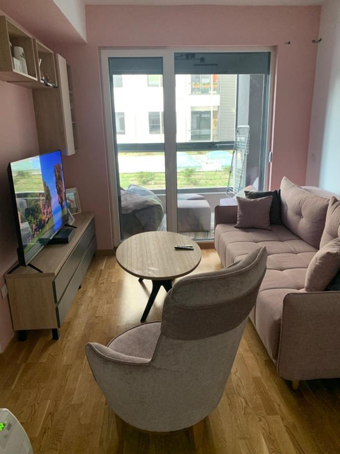 Pink Modern Szkopje