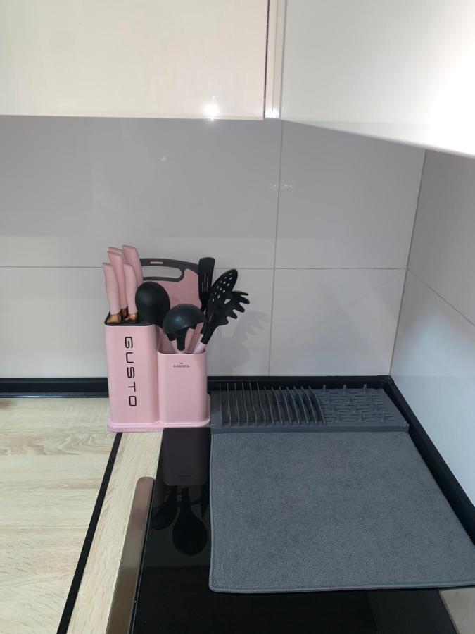 Pink Modern *